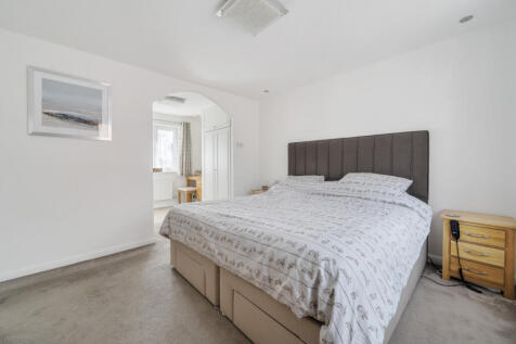 1353215-38-68c411...