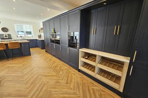 Integrated Bar and Ovens (2).jpg