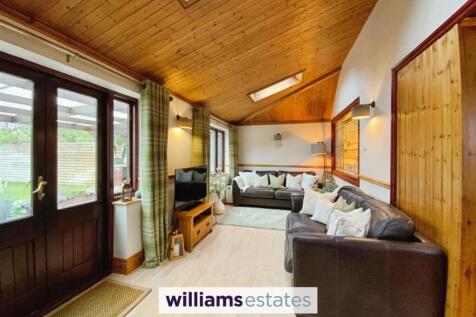 rear family lounge