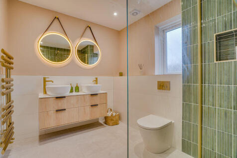 Family Shower Room