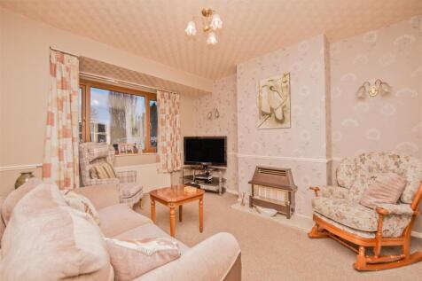 Living Room: