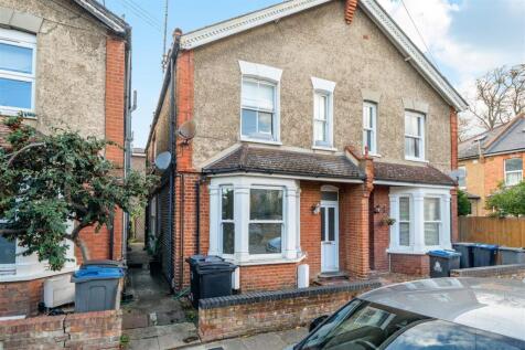 2 Bedroom Flat in KT1 2UN
