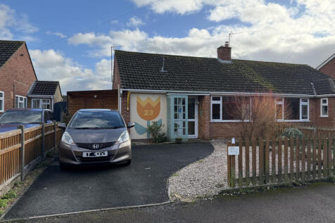 2 Bedroom Semi Detached Bungalow for Sale