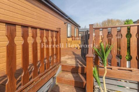 Decking Area image 2