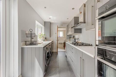 31 Crampton Road, SE20 - 5.jpg