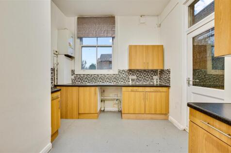Daniels_, Walm Lane, NW2_002.jpg