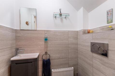 14 Trafalgar Close-014.JPG