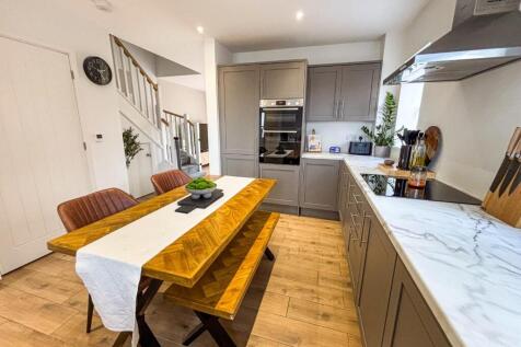 tlc_f6cb01bb-5b5d-452b-8c3e-06f4e79ab62c_f3e1b1b.j