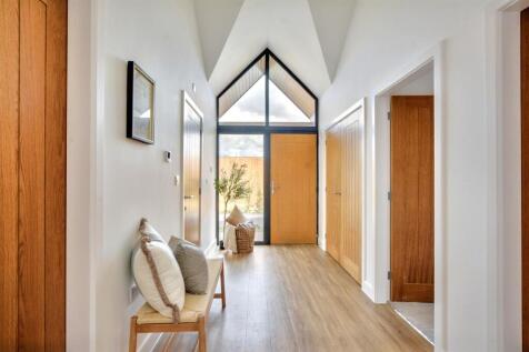 Entrance Hall_1.jpeg