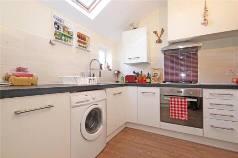 Situated on the famous Gloucester Road with its wealth of independent businesses comes this well-presented, modern and spacious two-bedroom flat. Offered on an unfurnished basis with white goods inclu