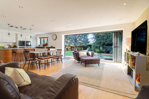 Living/Kitchen
