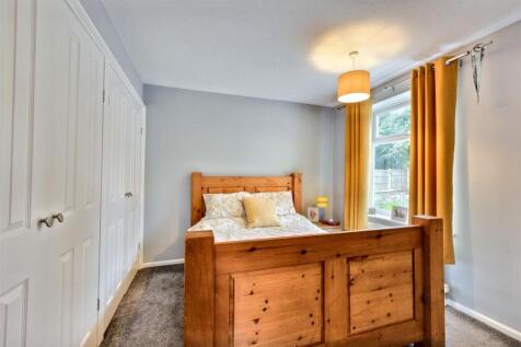 Bedroom 1_1.jpeg