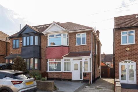 Trevose Road, E17