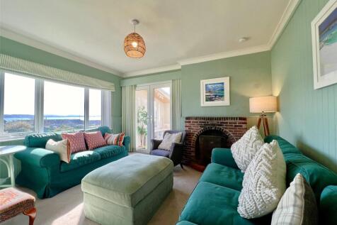 4 bed, 2 bath Detached in Liverpool - Photo 3