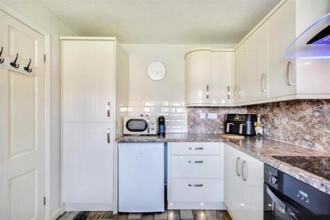 Kitchen_3.jpeg