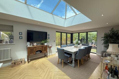 Dining Area2