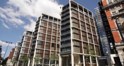 5 bed, 5 bath Apartment in London - Photo 1