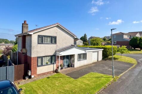Lancaster Avenue, Beith four bedroom detached fami