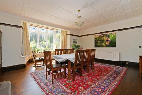 8 bed, 5 bath Detached in Sheffield - Photo 38