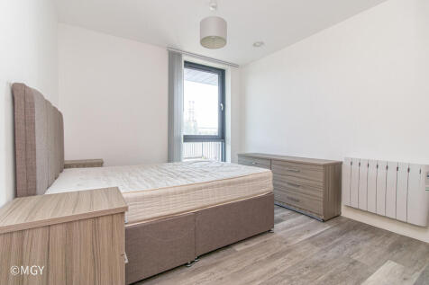 1 Schooner Wharf-...