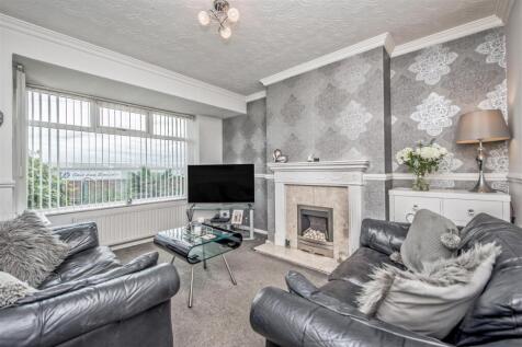 Living Room: