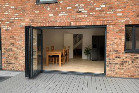 1. bifold doors.jpg