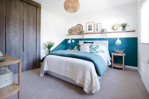 Double bedroom with space for wardrobes