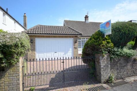 Garage & Driveway