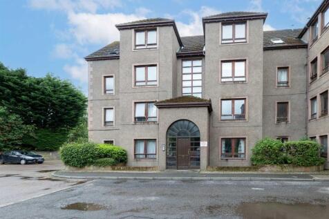27E Dunkeld Road, Perth - LR-27.jpg