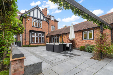7 bed, 3 bath Detached in Birmingham - Photo 38