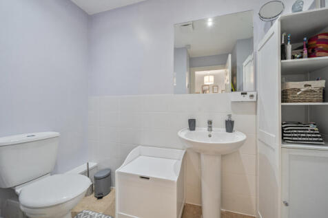 1403497-12-6978d7...