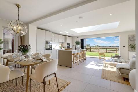 Kitchen, Dining & Family Area