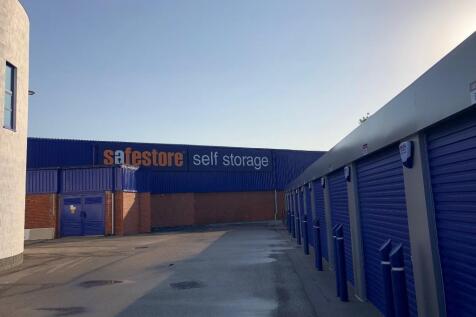 Storage to rent in sheffield