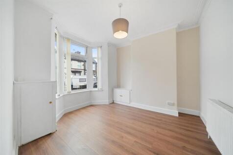 Living Room.jpg