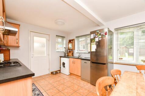 Kitchen/Breakfast Area