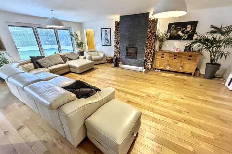 Lounge area