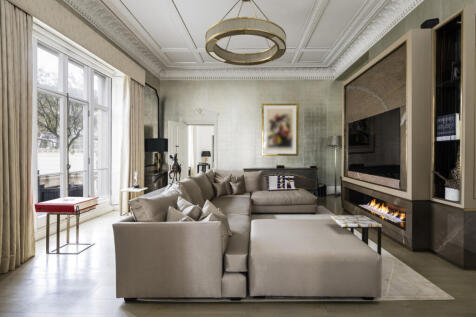 6 bed, 9 bath Town House in London - Photo 7