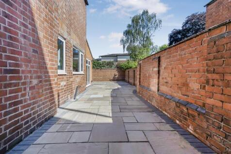 8 Elsee Road, Rugby