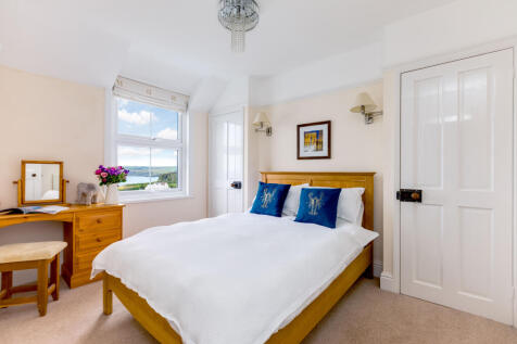 64db414535abb_Merlin¿s View-3