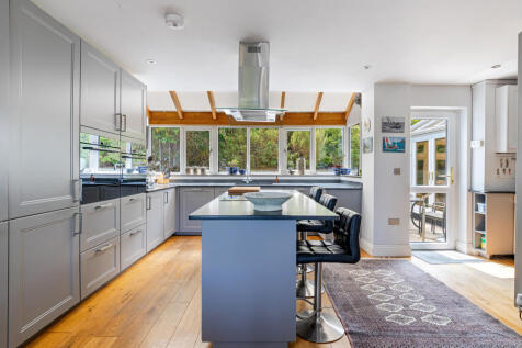 10 Kitchen