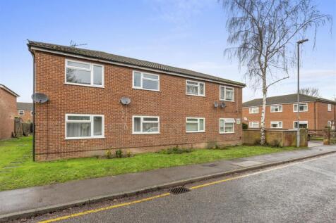 1 Swallow House, Savill Way, SL7 1TG-13.jpg