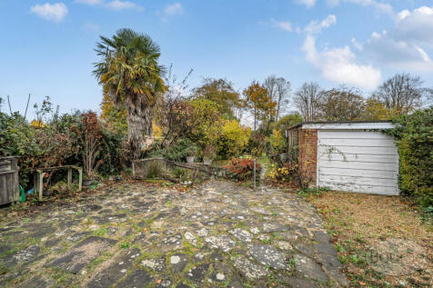 28b01629-4231-4dd...