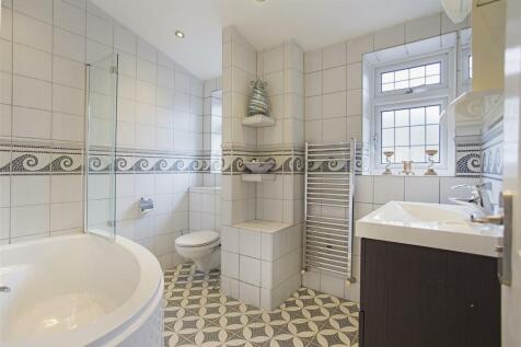 Family Bath/Shower Room