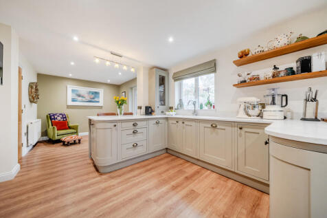 Kitchen / Breakfast Room