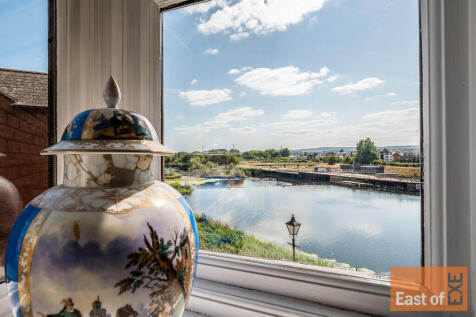 23 Weirside Place...