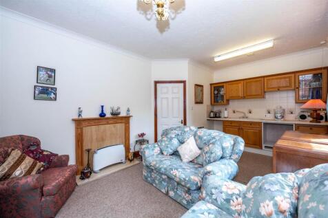 annexe living kitchen room.jpg