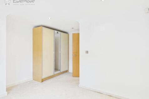 CAM05065G0-PR0016-STILL011-thumbnail-h750-70