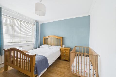 CAM02089G0-PR0546...