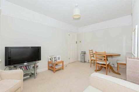 Westfield Close_2.jpg