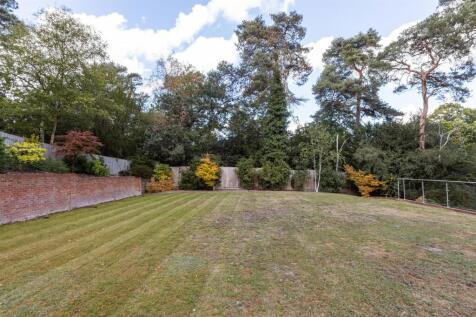 11 Pine Coombe-43.jpg